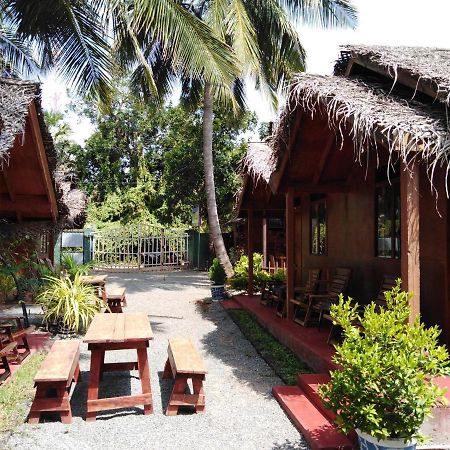 فندق Blue Ocean Cabana تريكونامالاي المظهر الخارجي الصورة